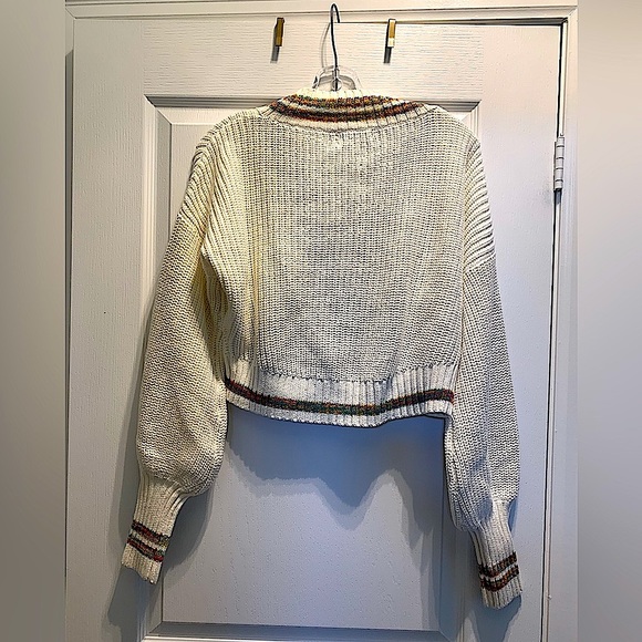 URBAN OUTFITTERS Laura Button-Down Cropped Cardigan - Picture 7 of 8